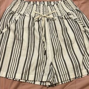 Jolie & Joy Striped Black and White Women's Shorts